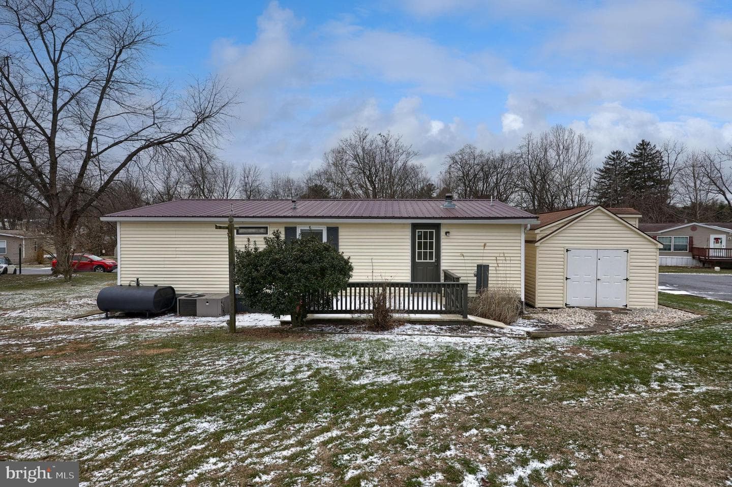 6024 Mockingbird Drive photo 3