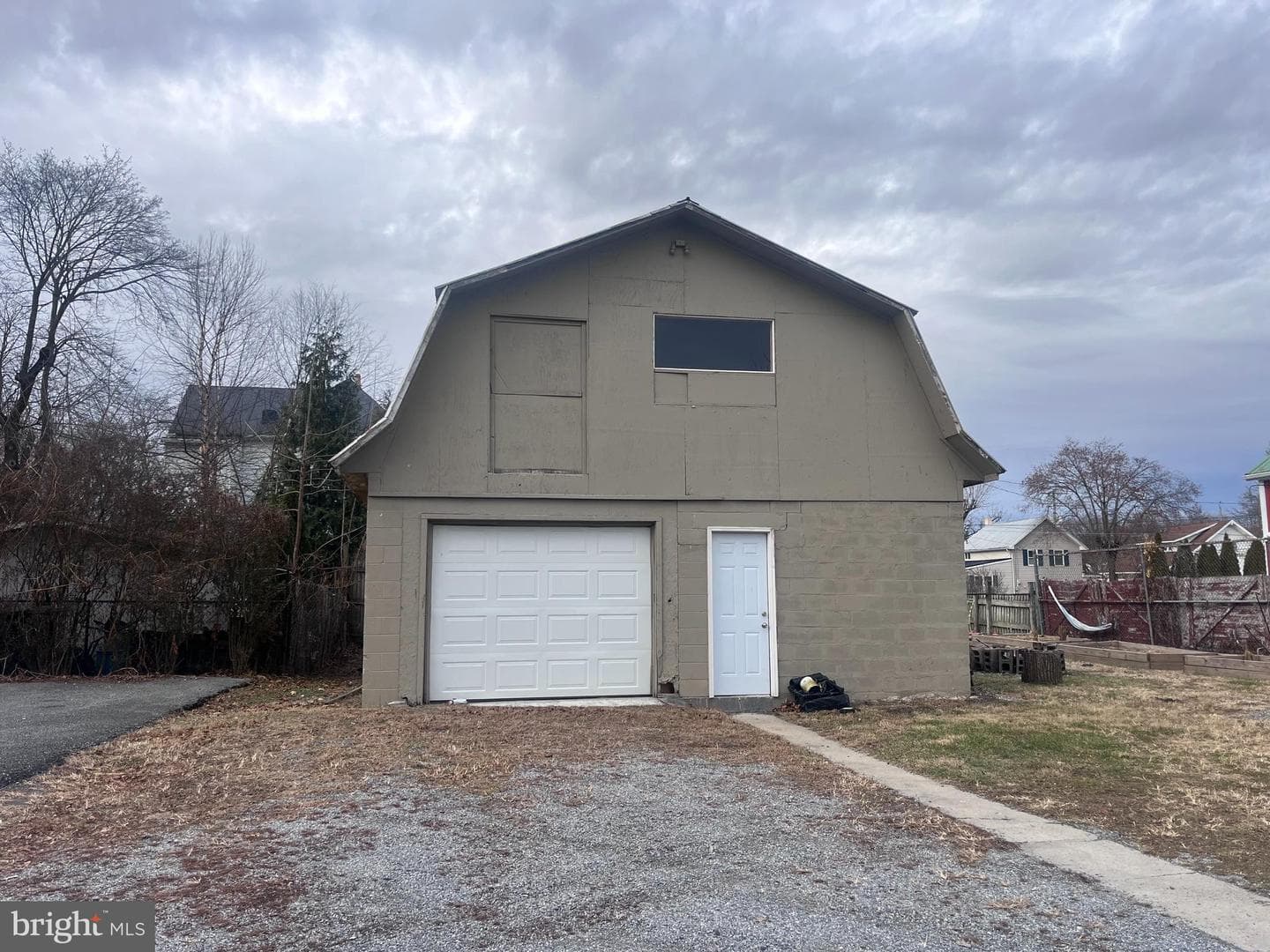 108 S Fayette Street photo 17