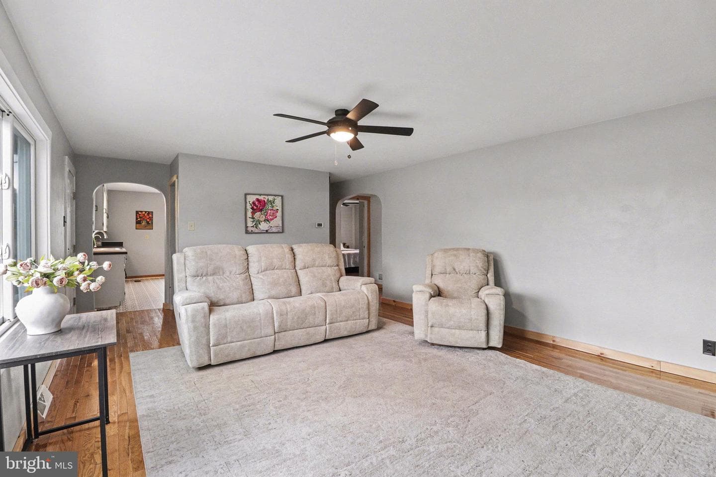7 Strohm Road photo 5
