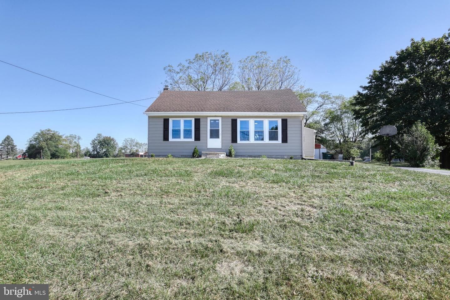 455 Petersburg Road photo 3