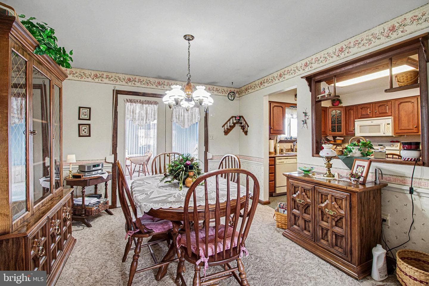 440 Croghan Drive photo 4