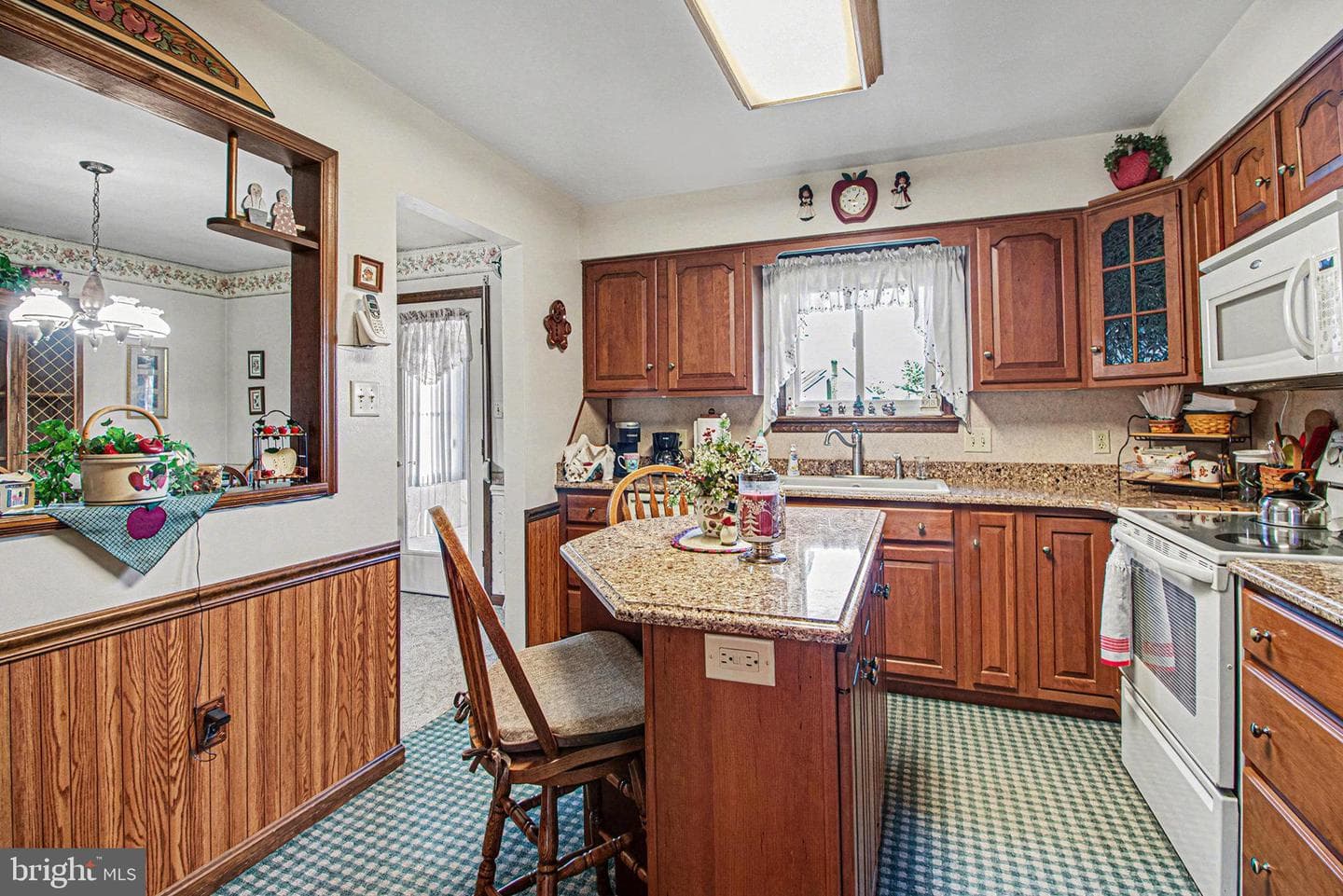 440 Croghan Drive photo 5