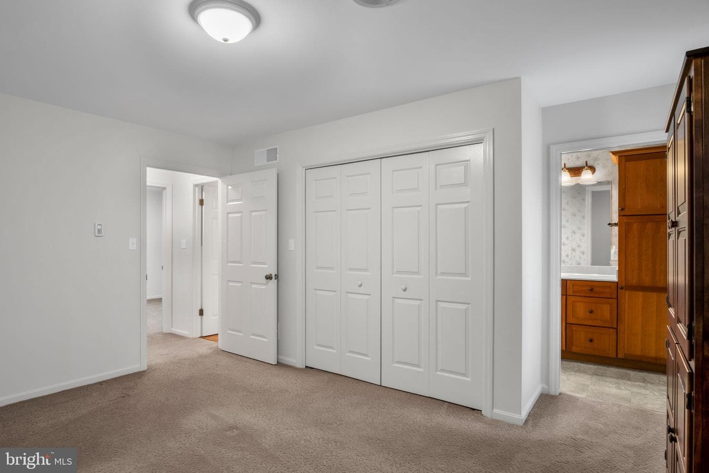 705 Sutton Drive photo 17