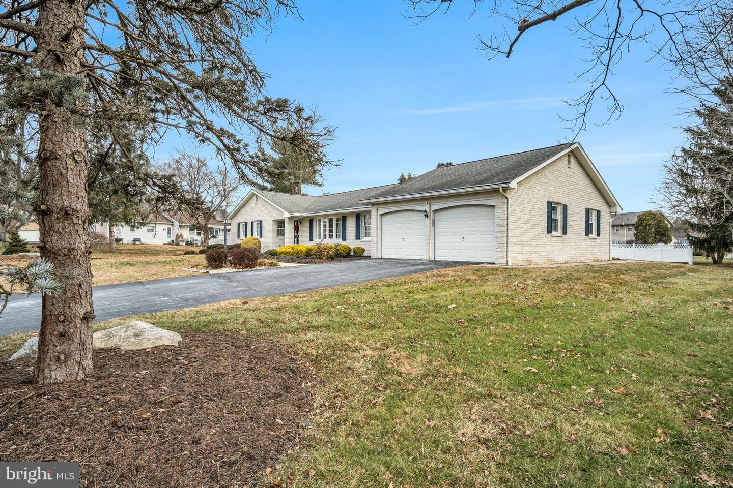 705 Sutton Drive photo 2