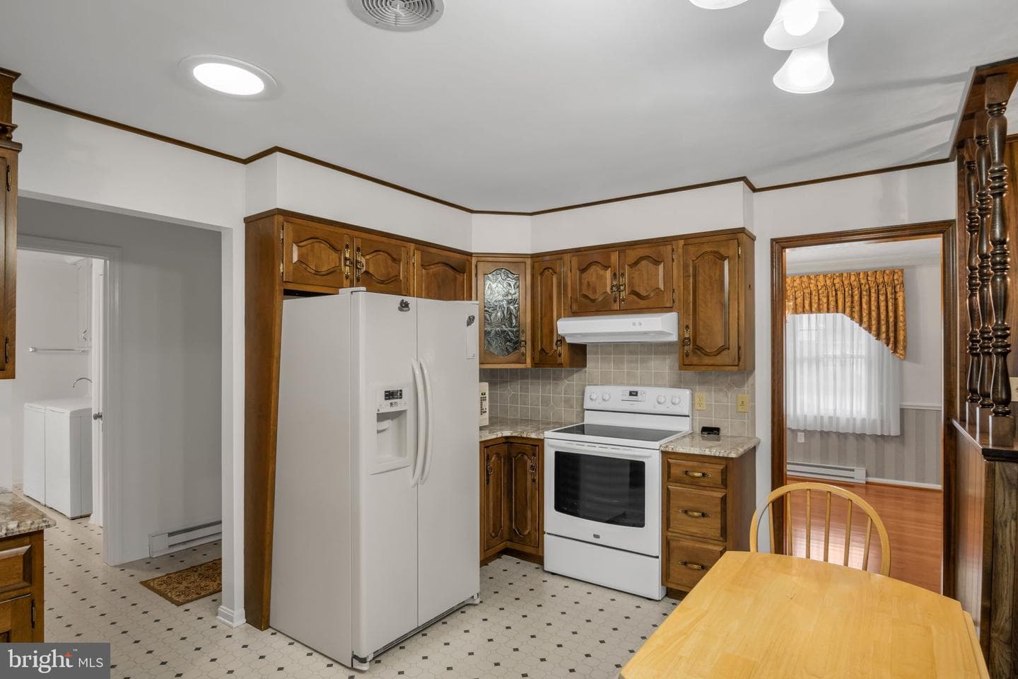 705 Sutton Drive photo 29