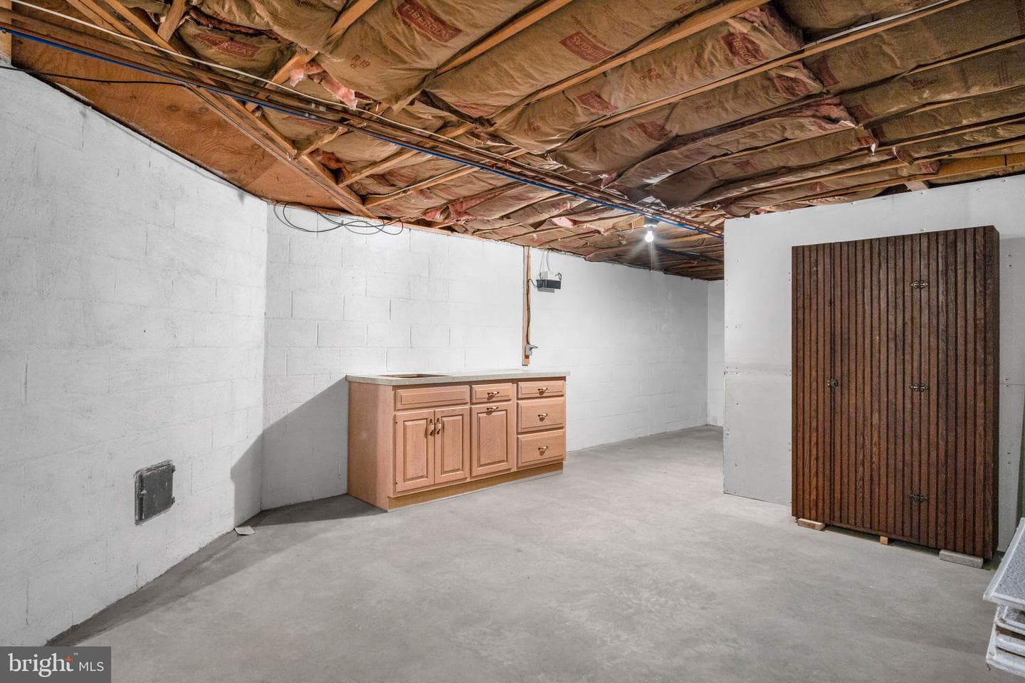 705 Sutton Drive photo 38