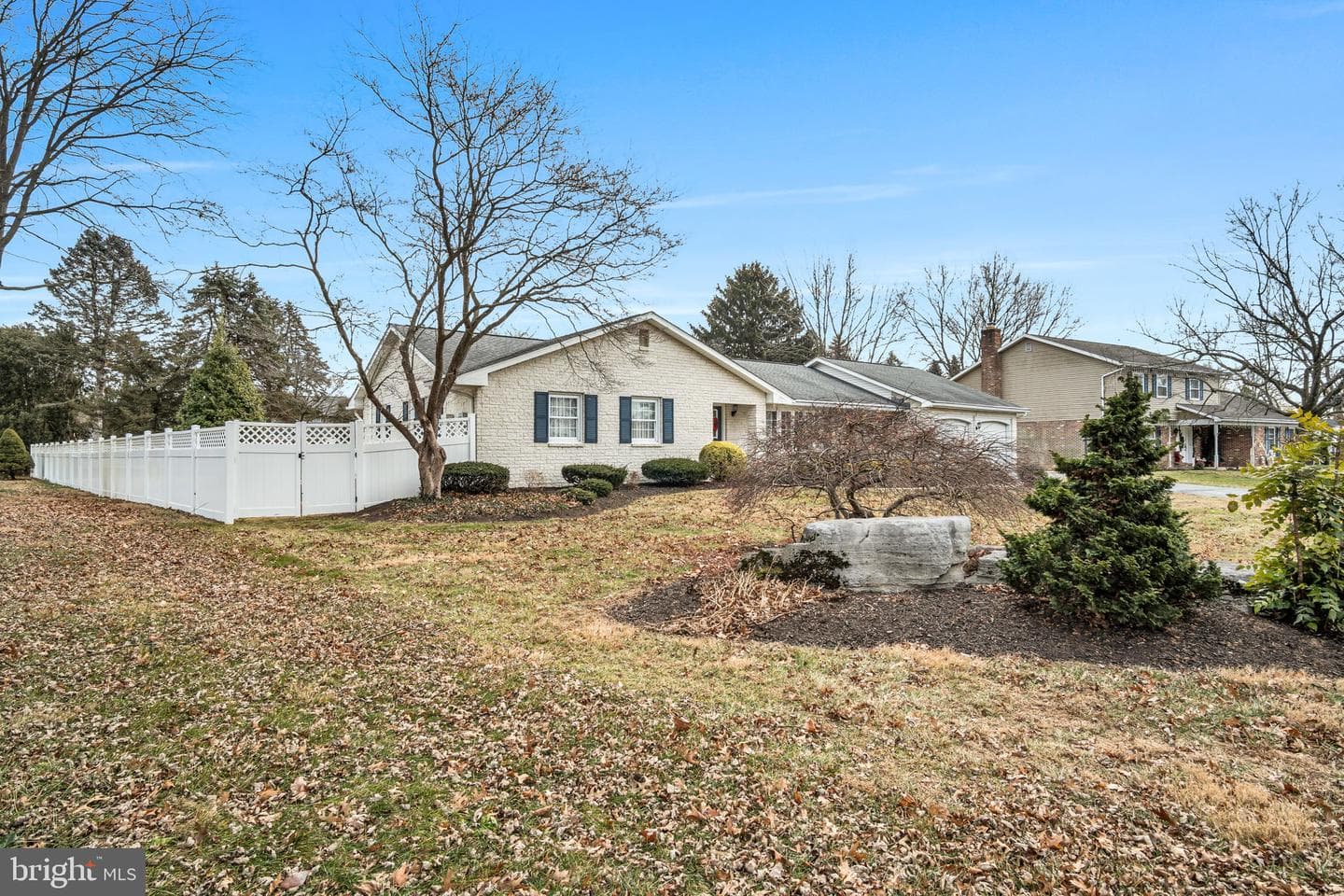 705 Sutton Drive photo 41