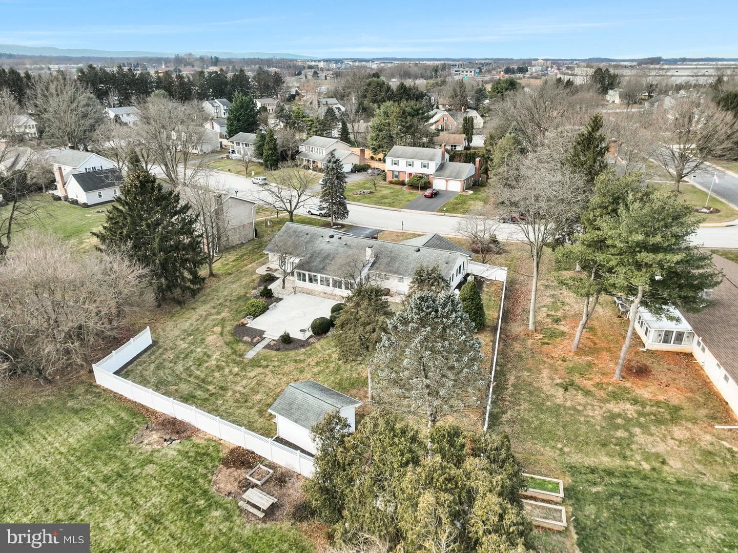 705 Sutton Drive photo 55