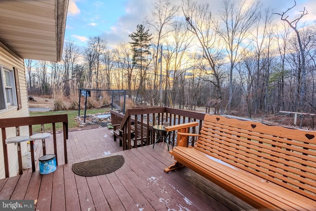 30 Valley Rd. photo 2
