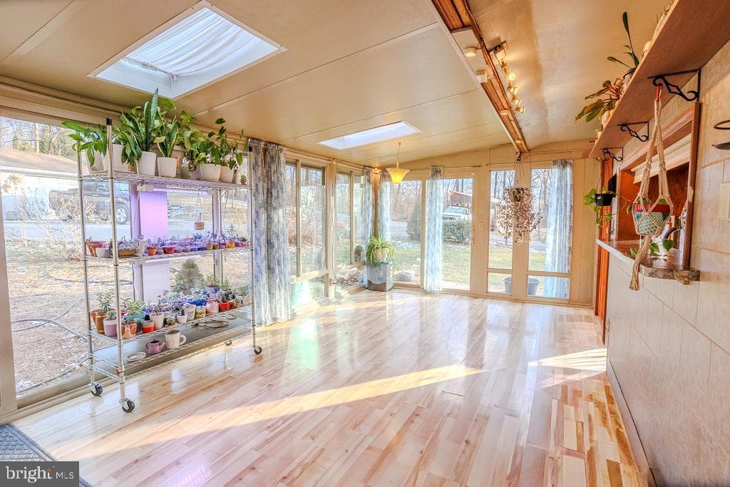 30 Valley Rd. photo 7