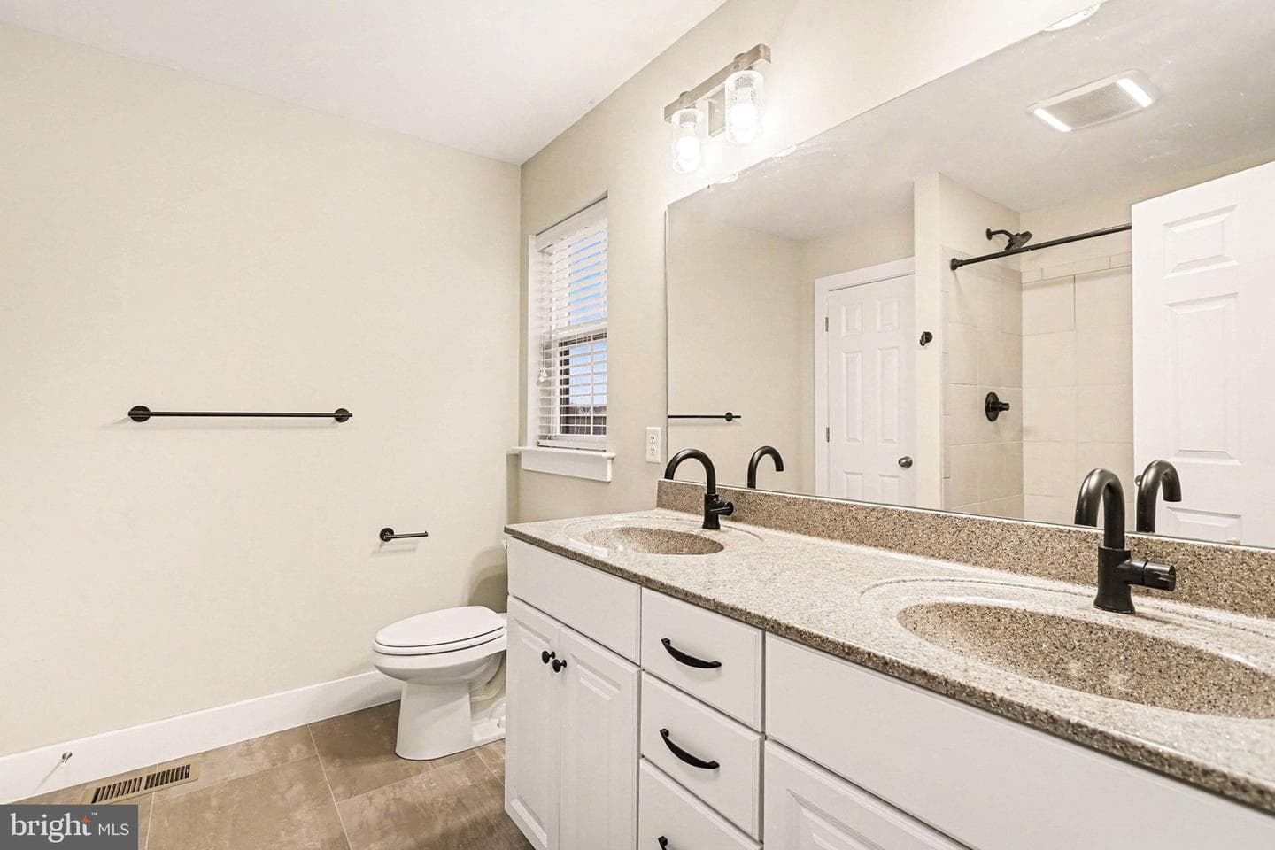 205 Estate Drive photo 18