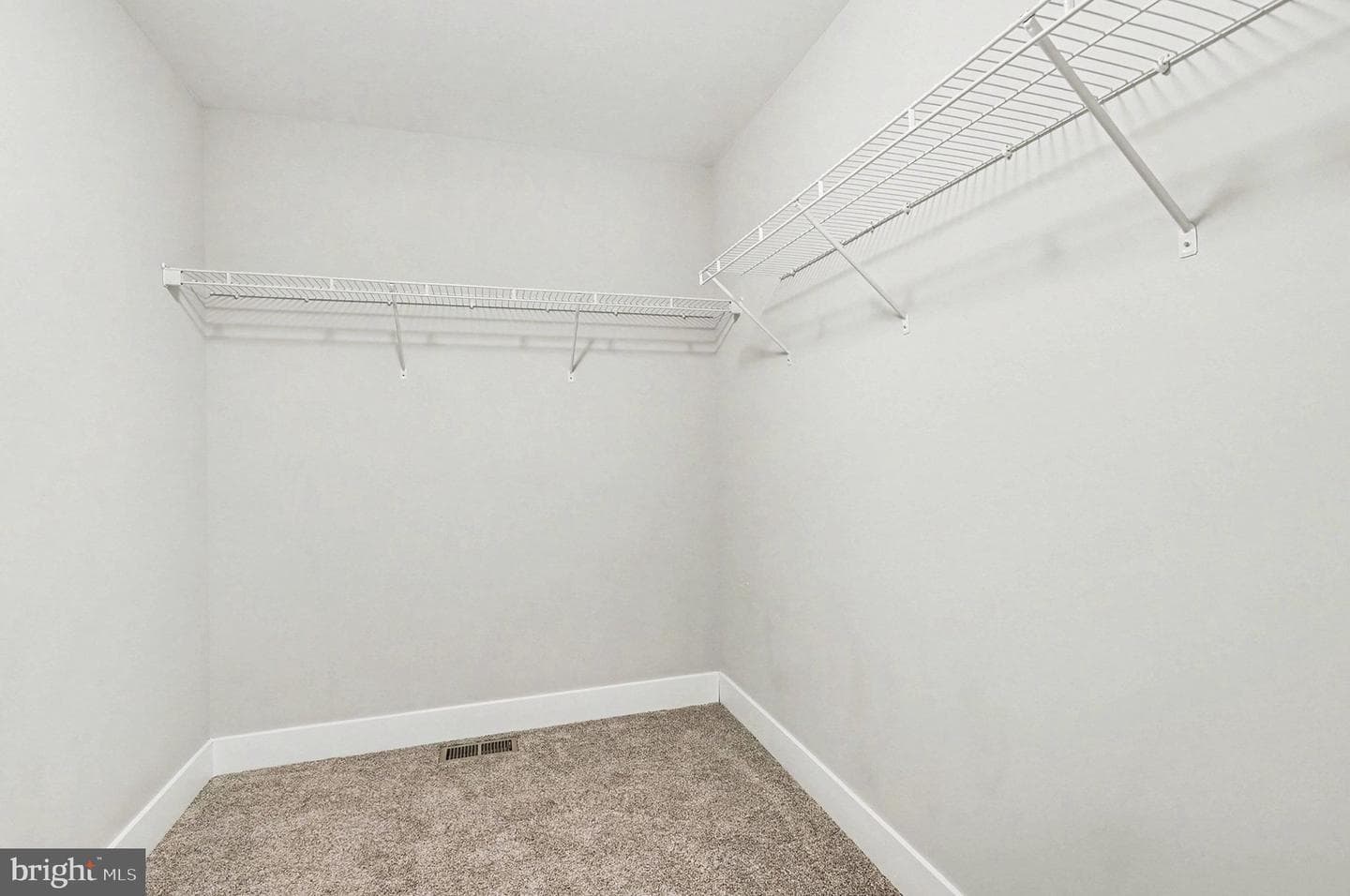205 Estate Drive photo 20