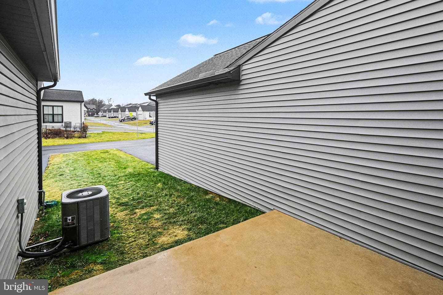 205 Estate Drive photo 29