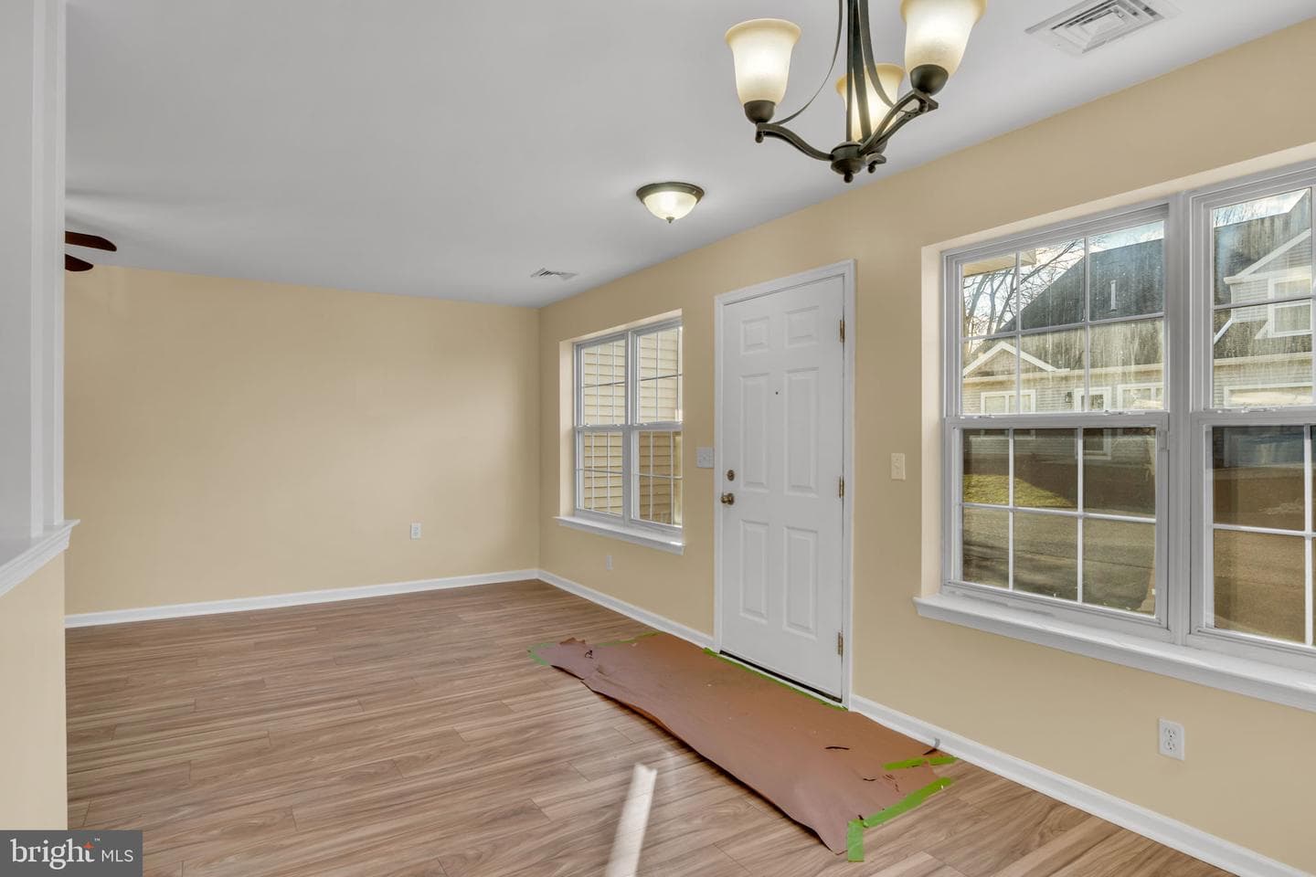 16 Courtyard Drive photo 4