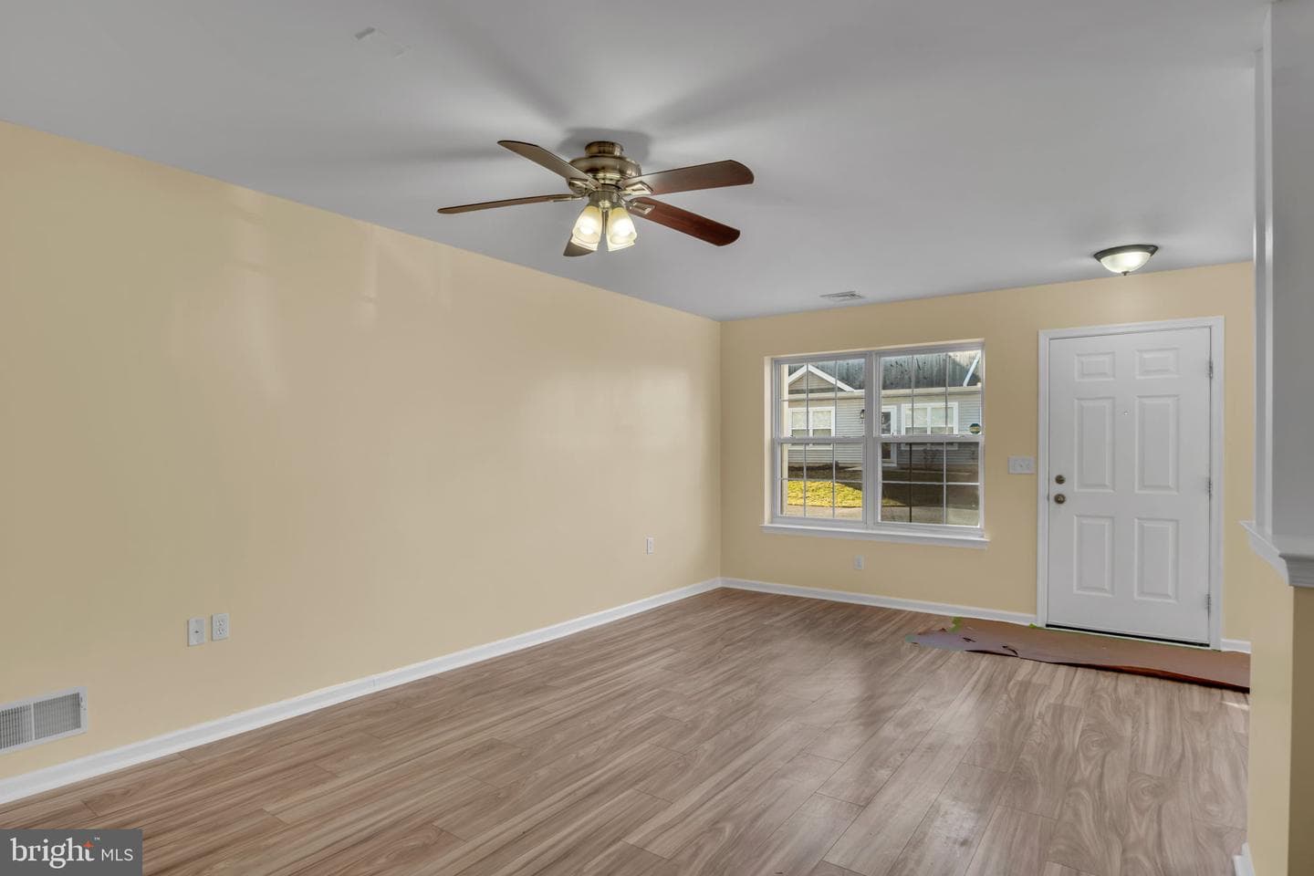 16 Courtyard Drive photo 6