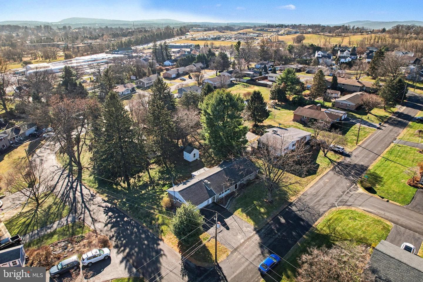 14 Greenway Drive photo 2