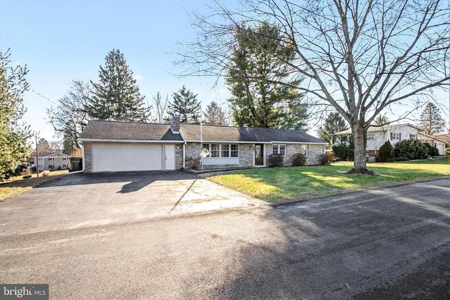 14 Greenway Drive photo 5