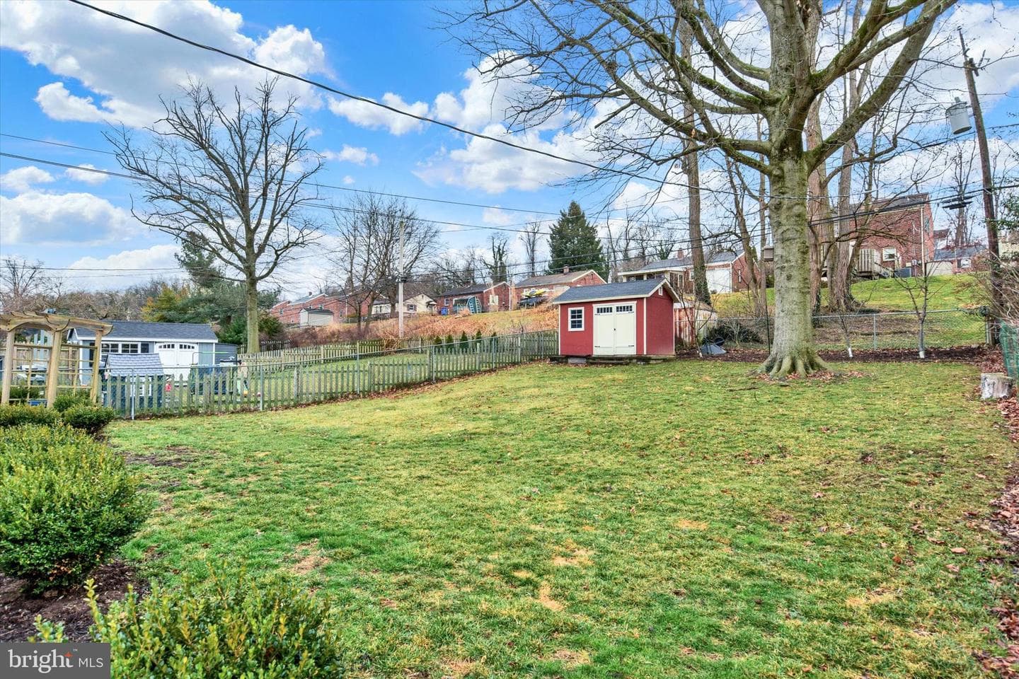 418 Poplar Avenue photo 28