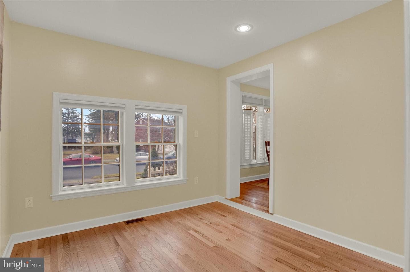 418 Poplar Avenue photo 8