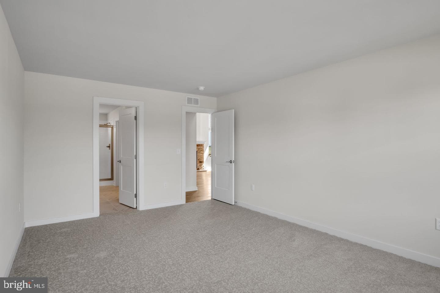 891 Ashfield Drive photo 10