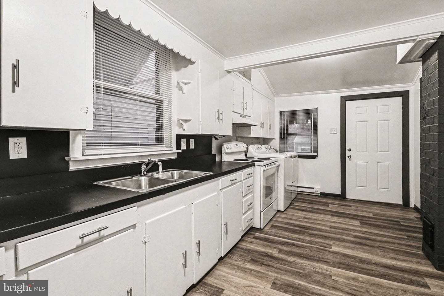 315 E Burd Street Street photo 6