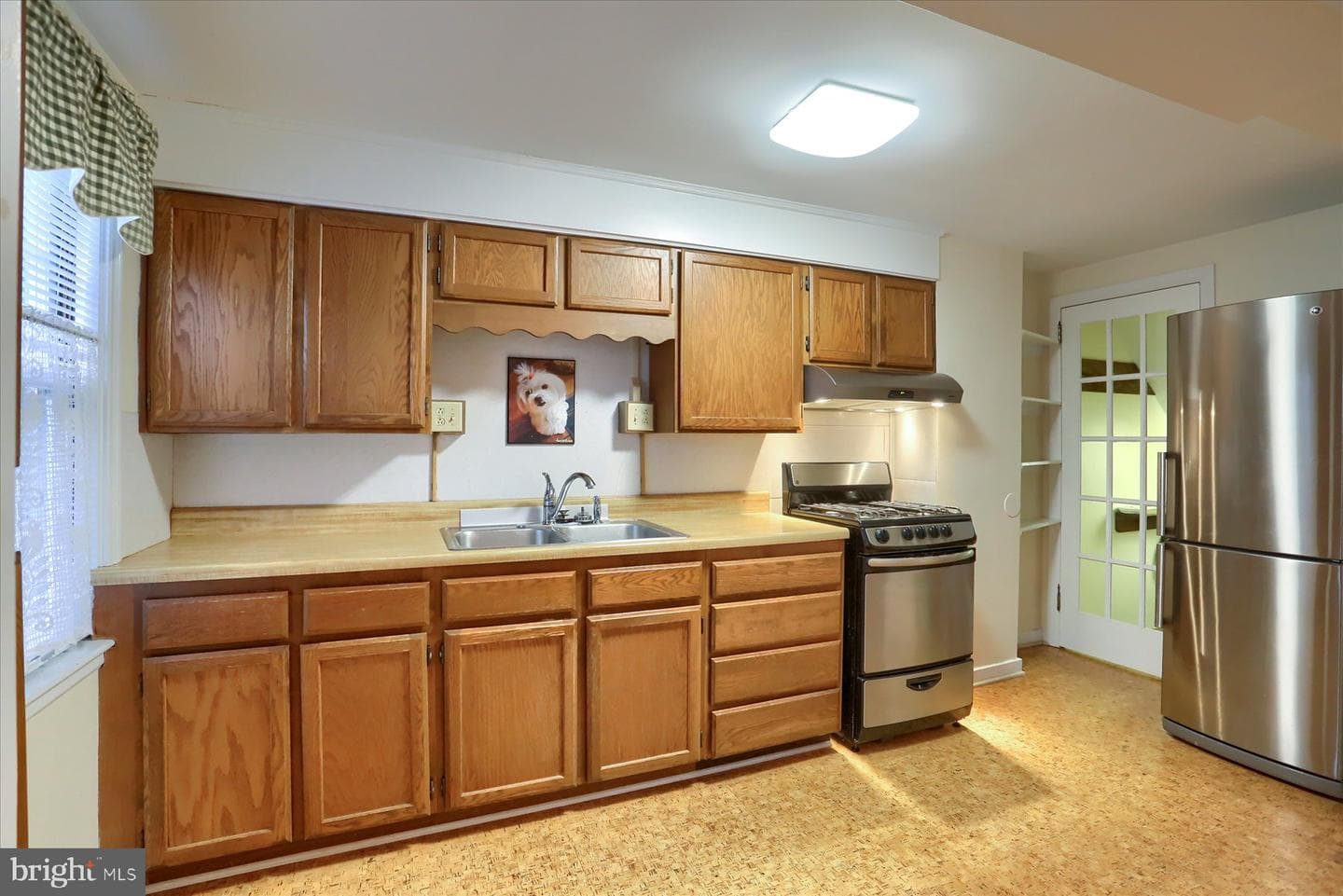 257 W Willow Street photo 11
