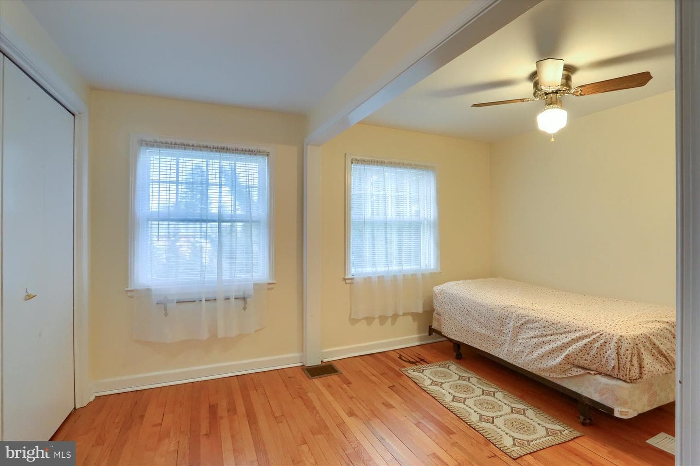 257 W Willow Street photo 13