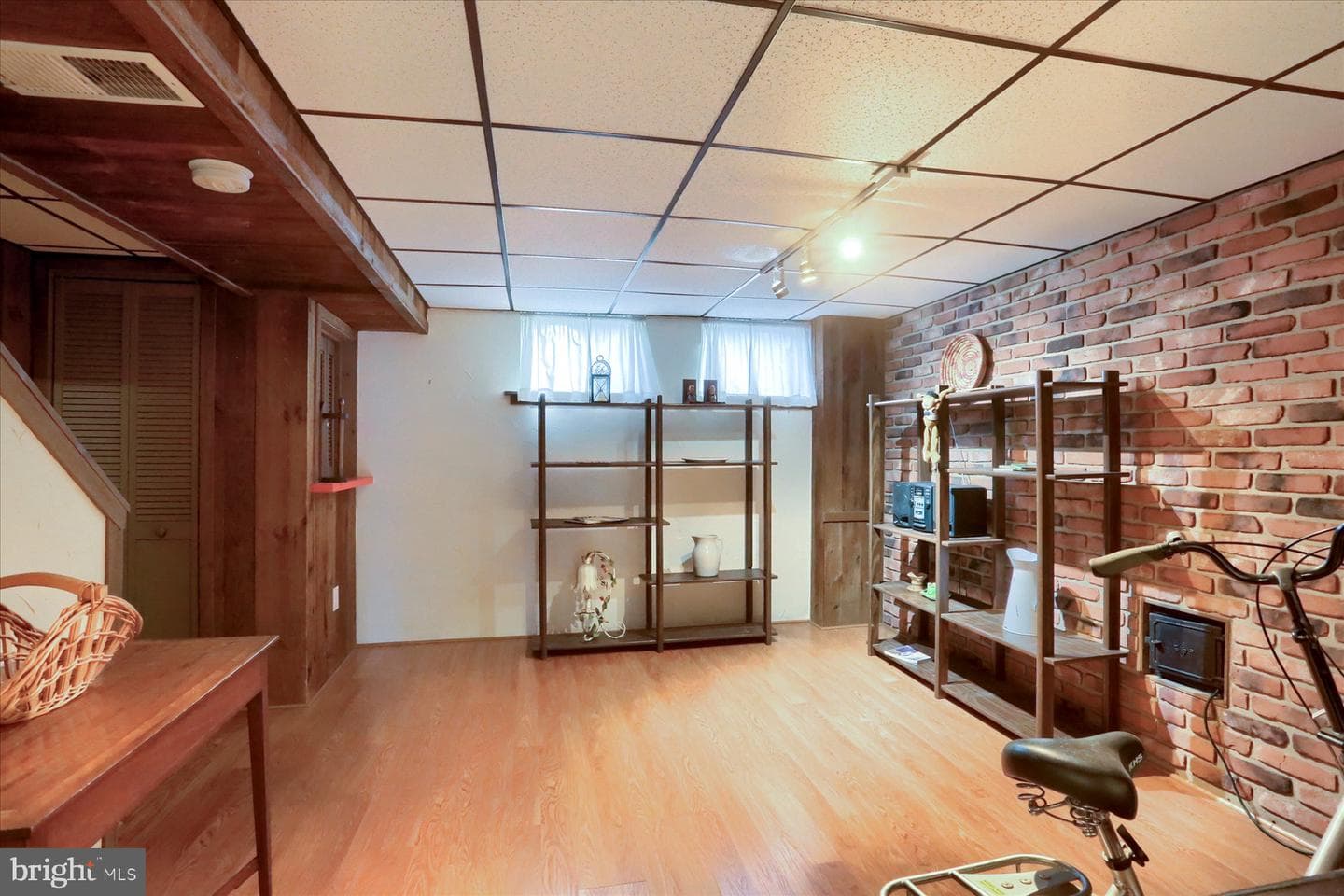 257 W Willow Street photo 25