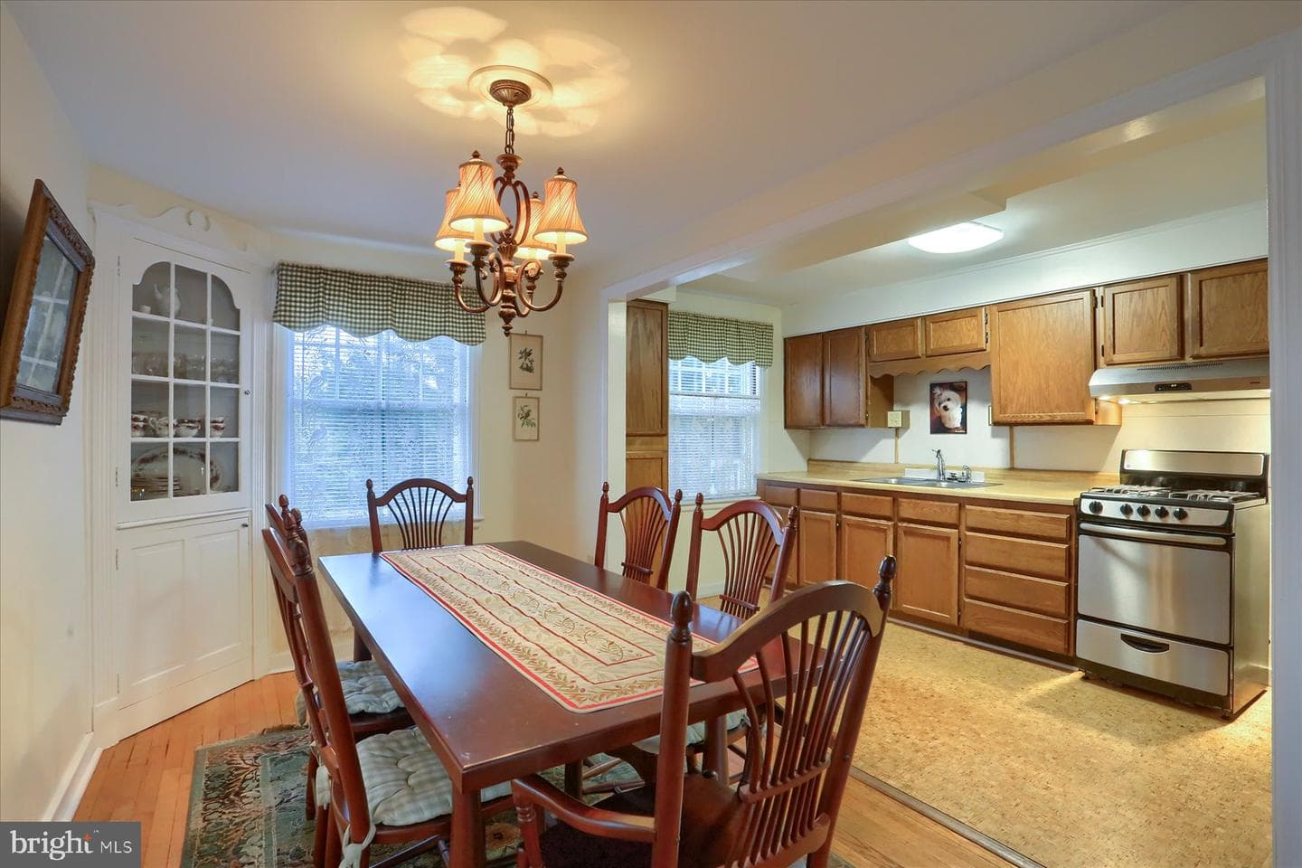 257 W Willow Street photo 9