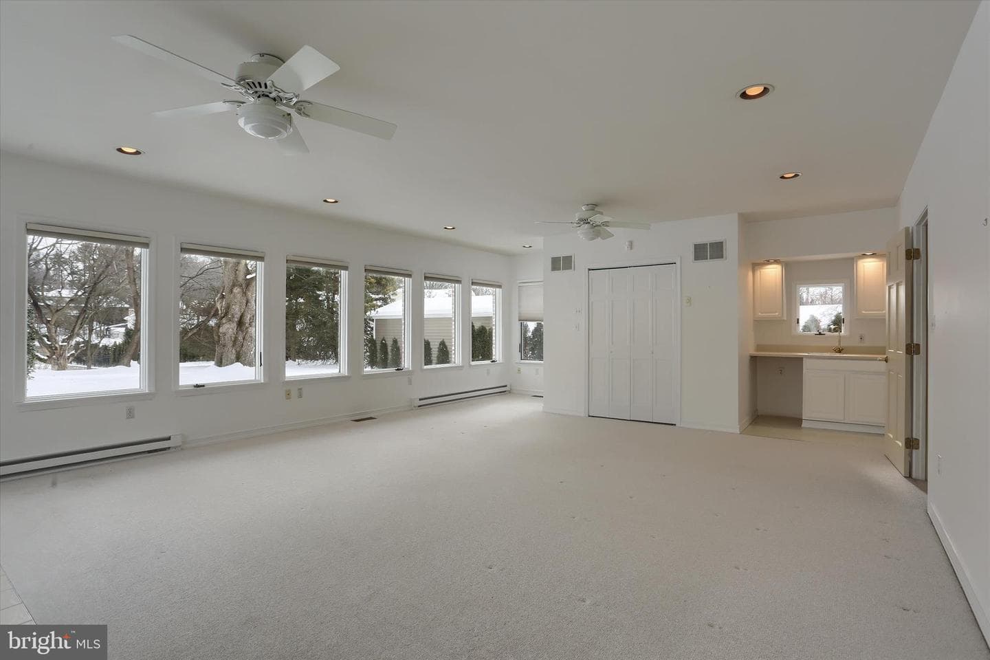 864 Hilltop Road photo 16