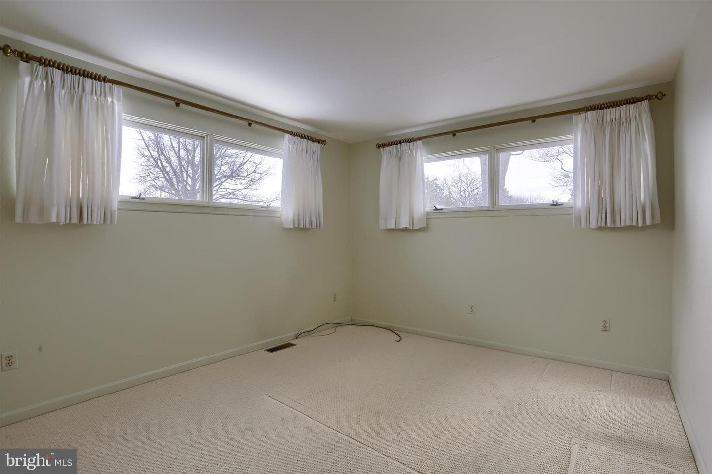864 Hilltop Road photo 21