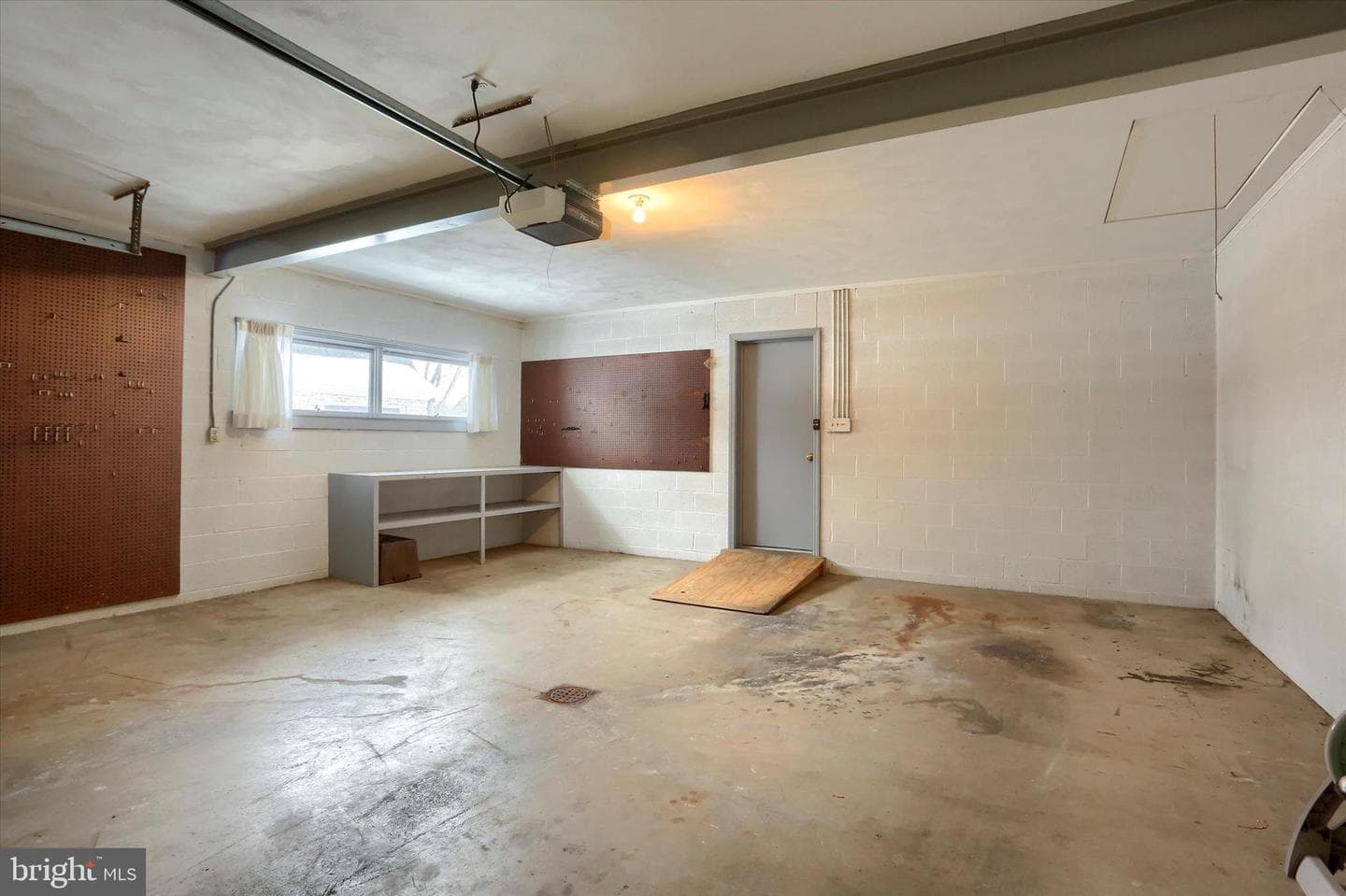 864 Hilltop Road photo 37