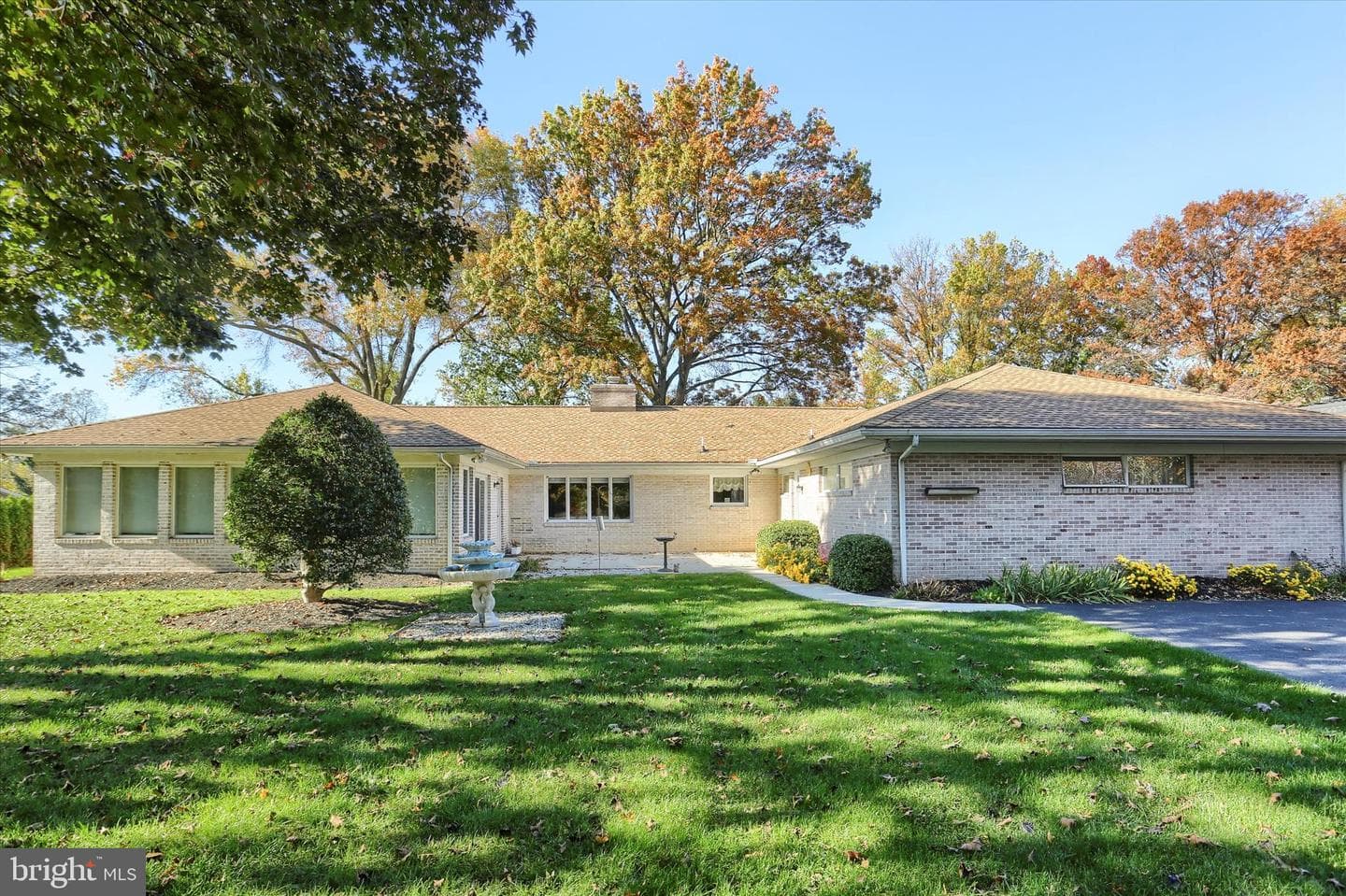 864 Hilltop Road photo 44