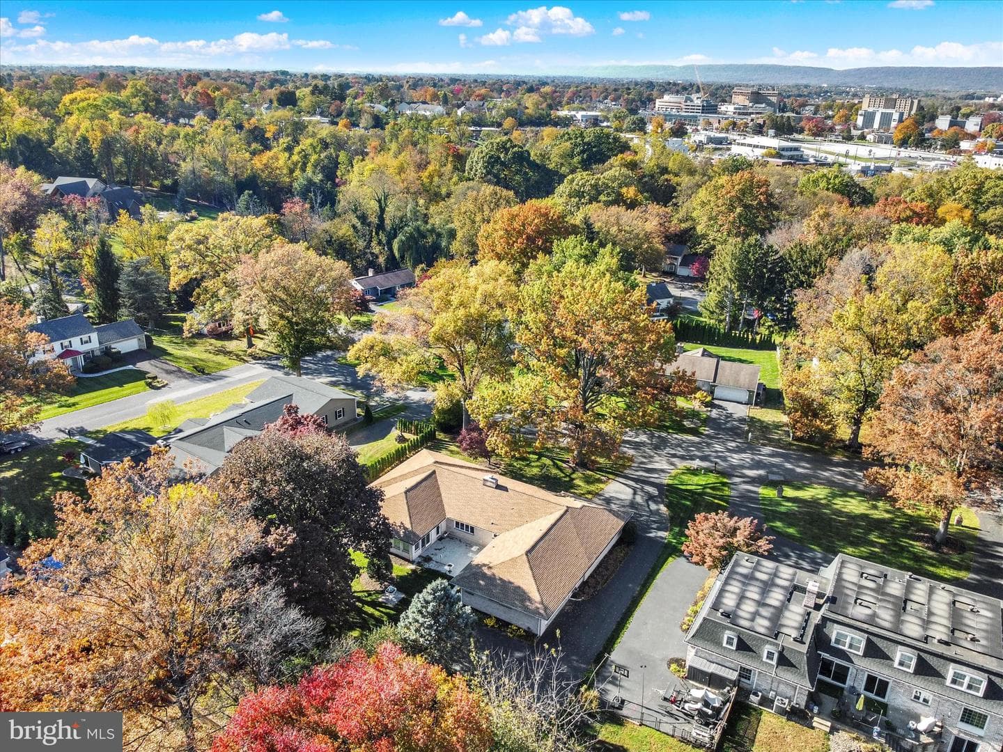 864 Hilltop Road photo 49