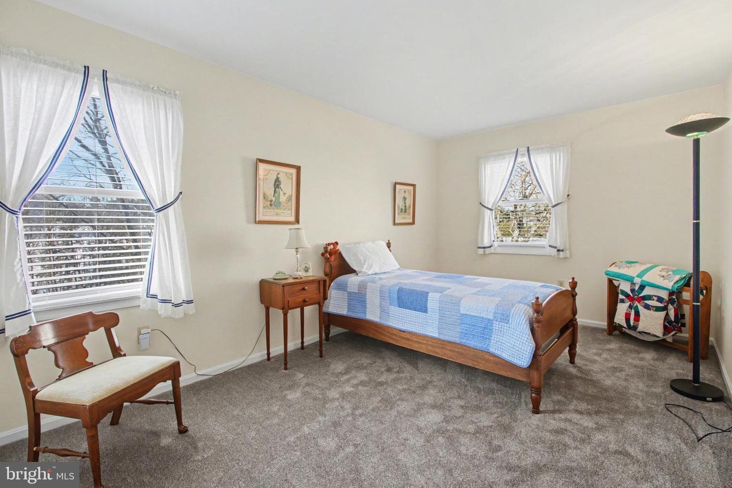 828 Anthony Drive photo 20