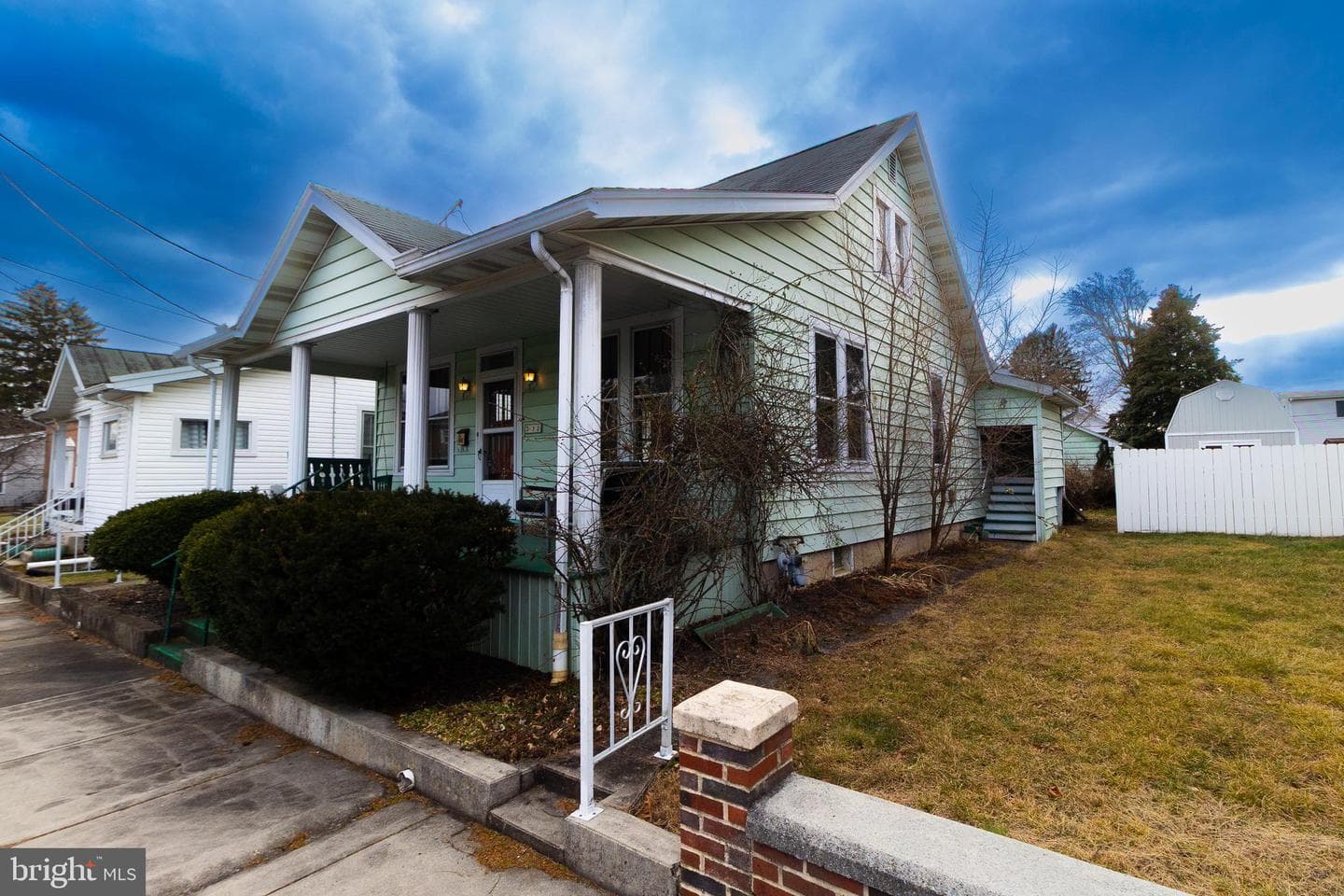 232 Henderson Street photo 2
