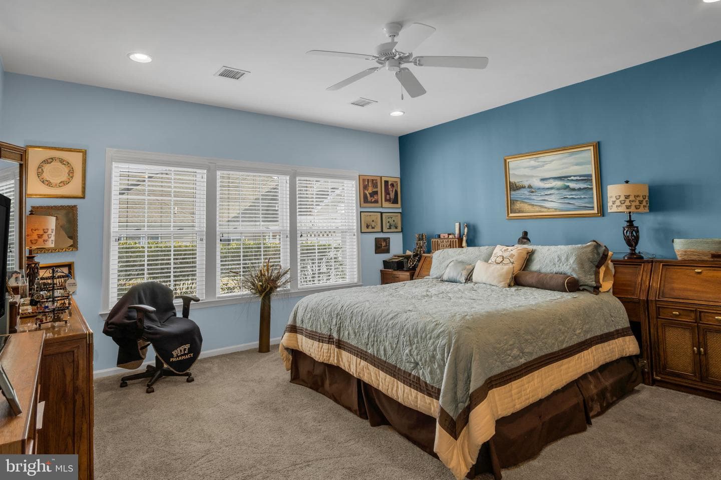 238 Colonial Drive photo 14