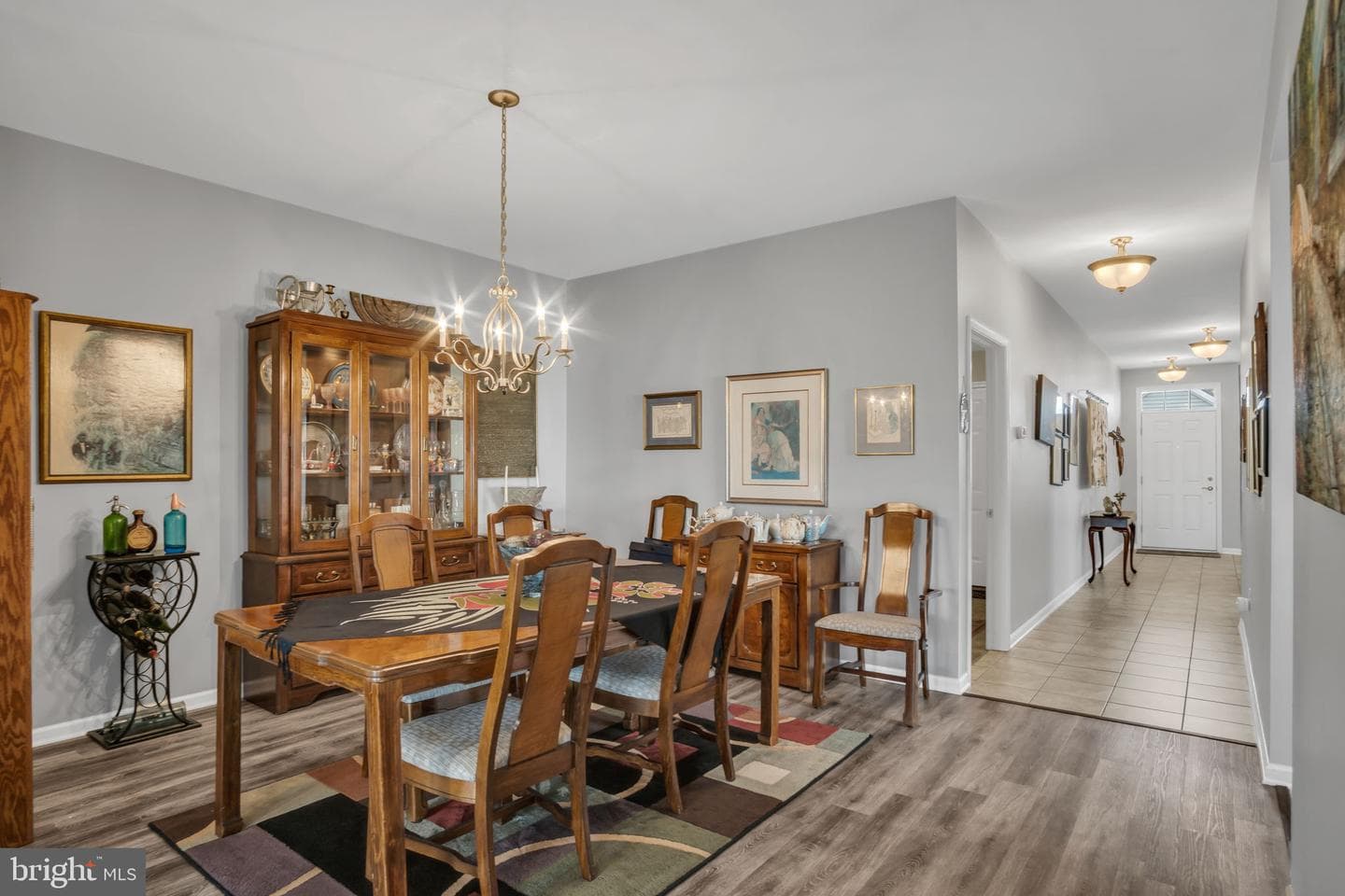 238 Colonial Drive photo 4