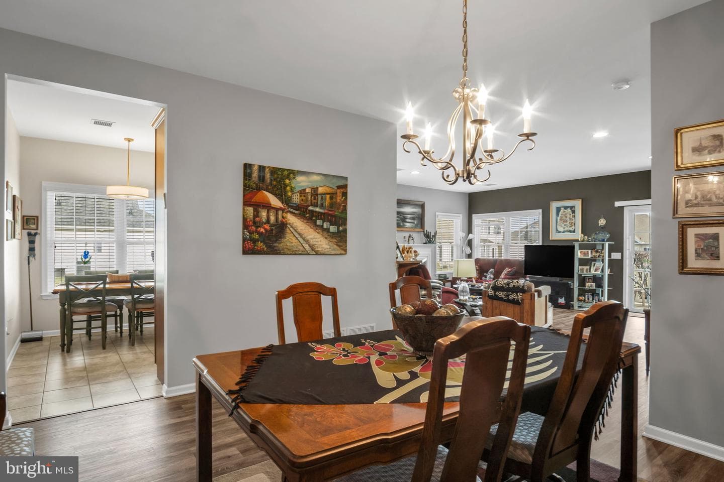 238 Colonial Drive photo 6