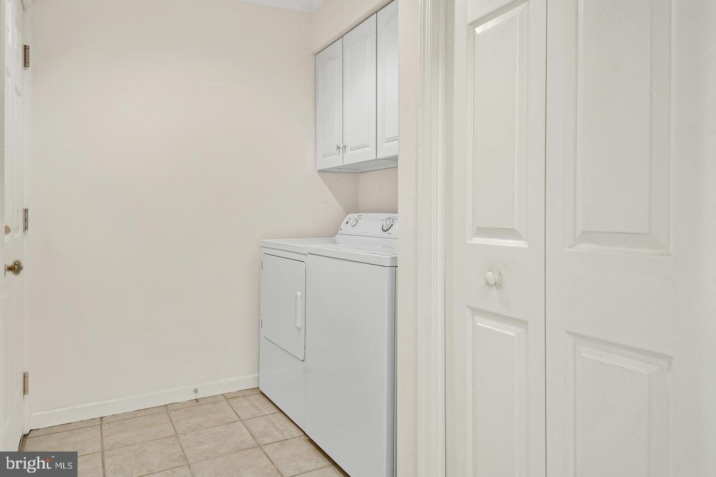 583 Ariel Court photo 29