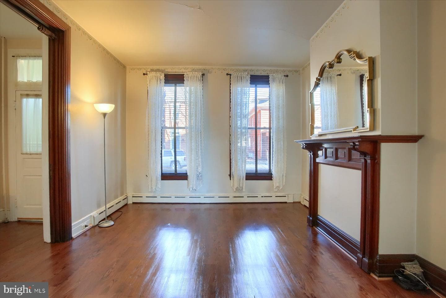 48 E North Street photo 10