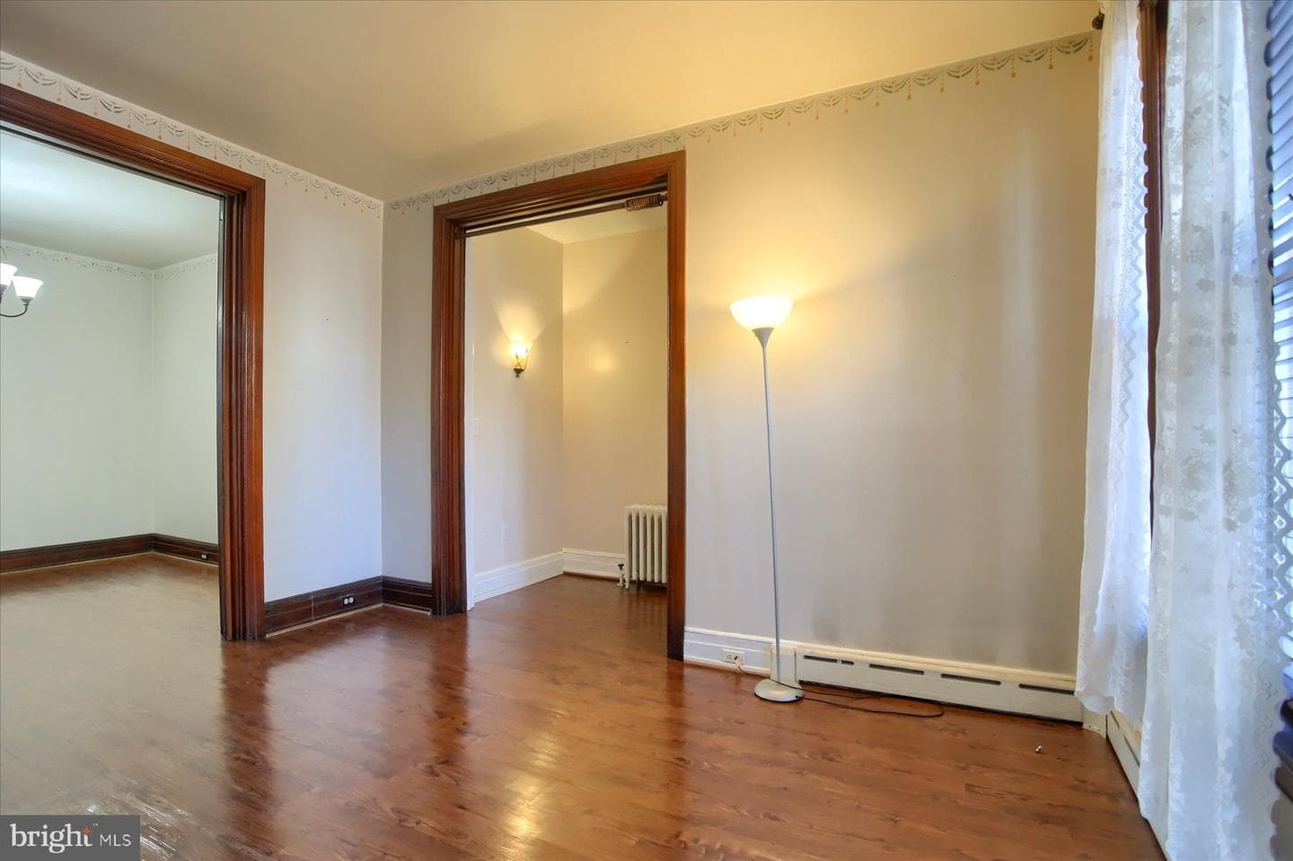 48 E North Street photo 7
