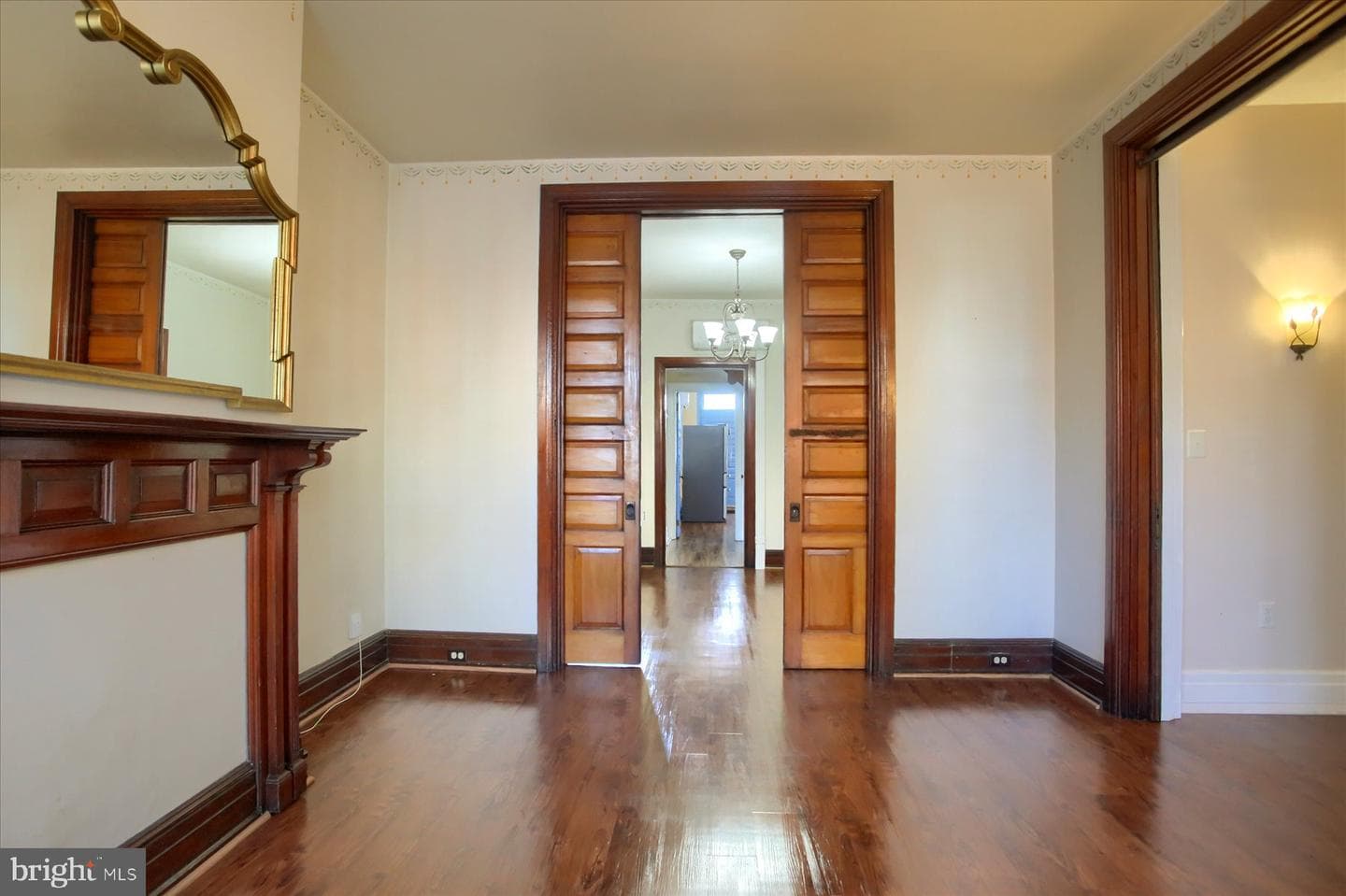 48 E North Street photo 9