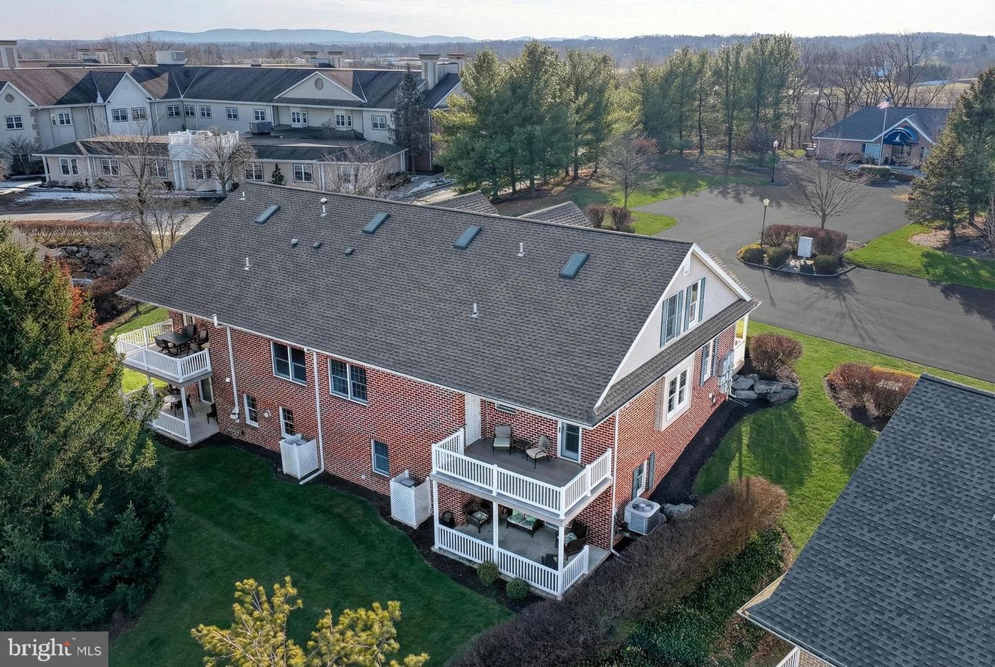 4 Blue Mountain Vista photo 33