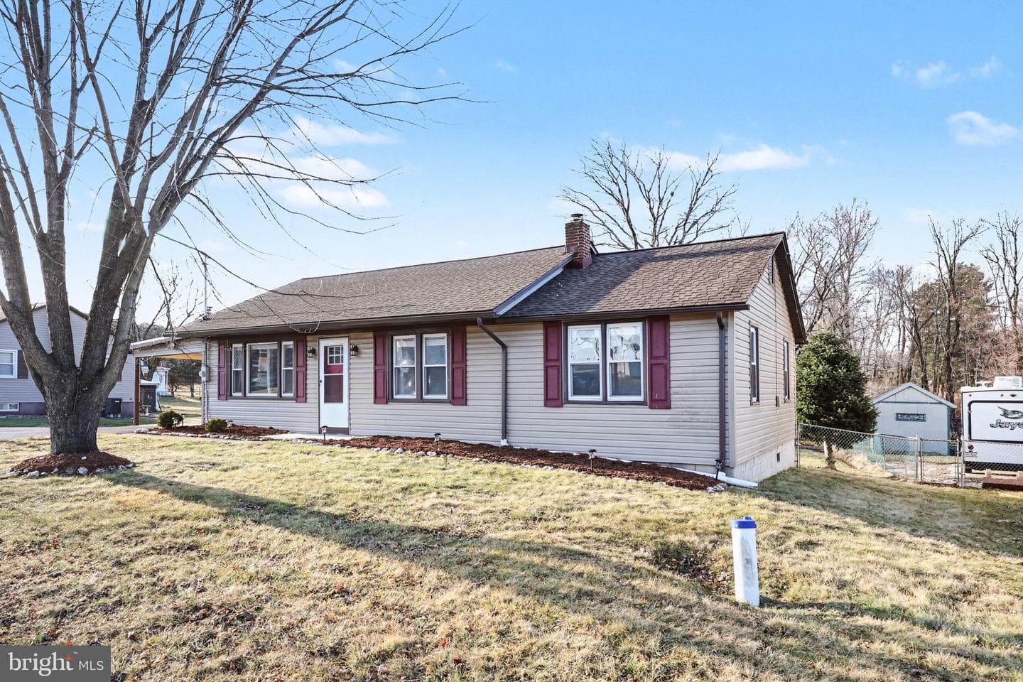 1002 Goodyear Road photo 2