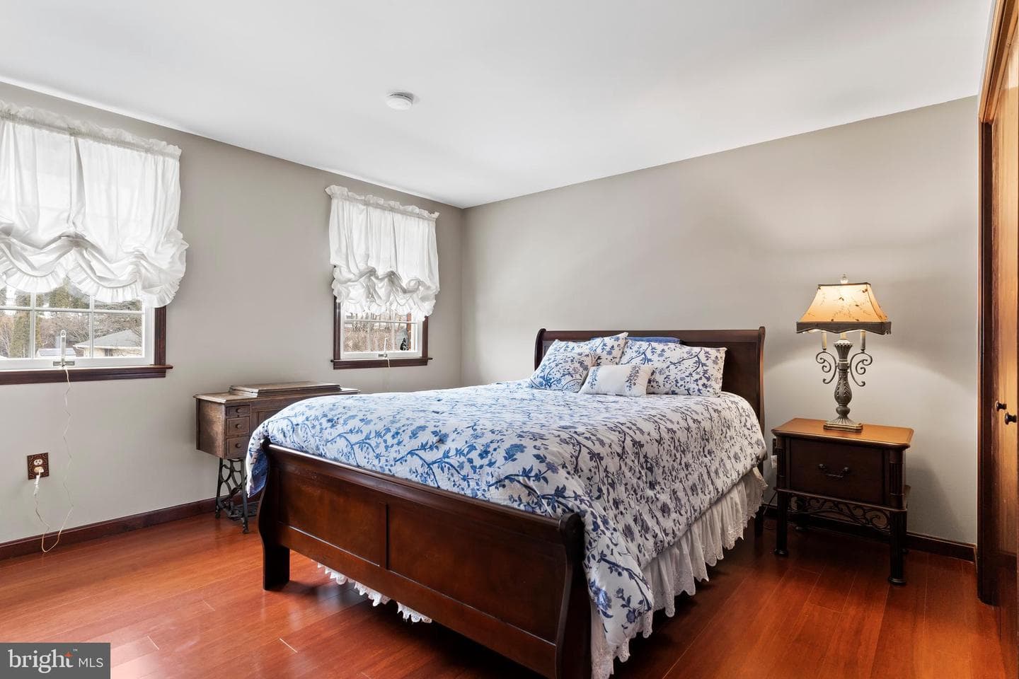 76 Sherwood Circle photo 32