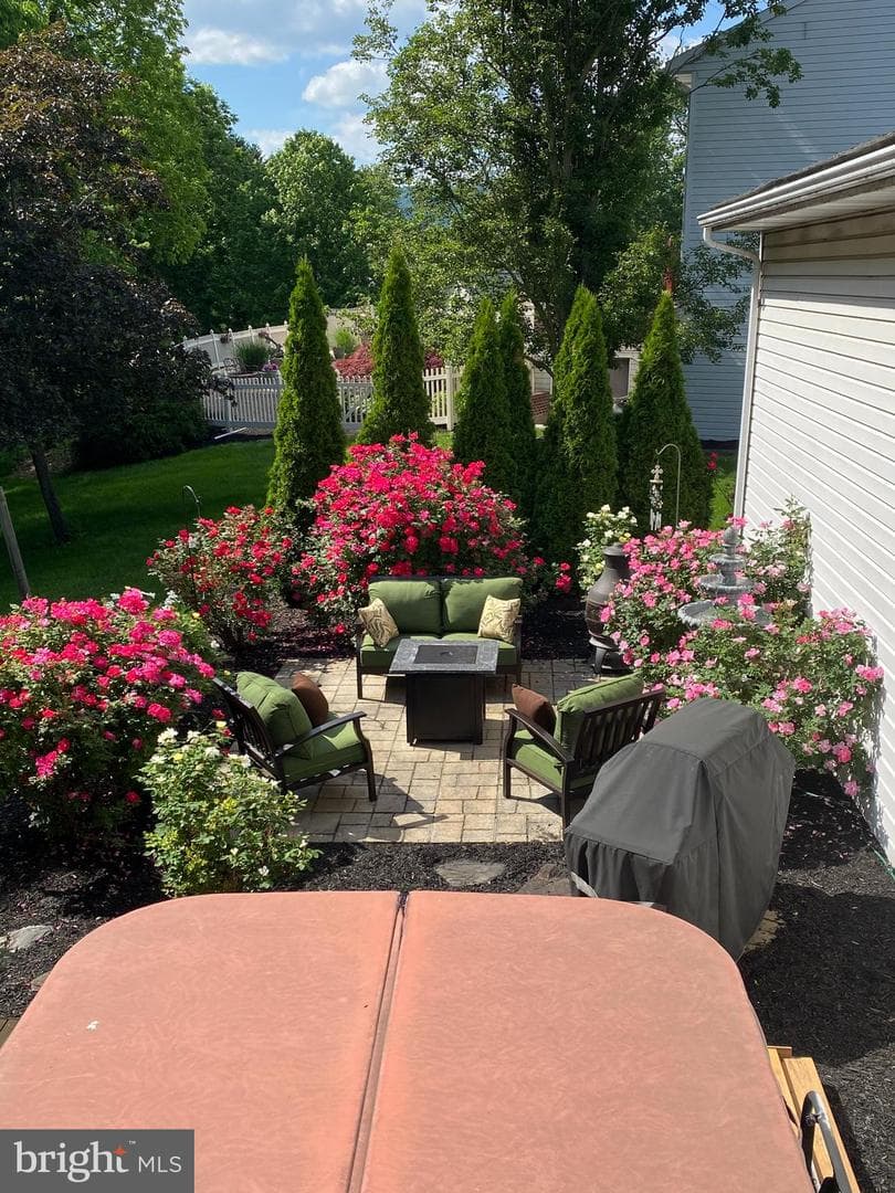 76 Sherwood Circle photo 55