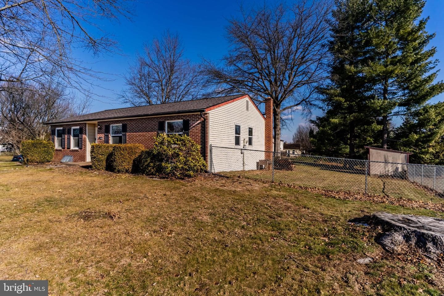 1434 Yorktowne photo 5