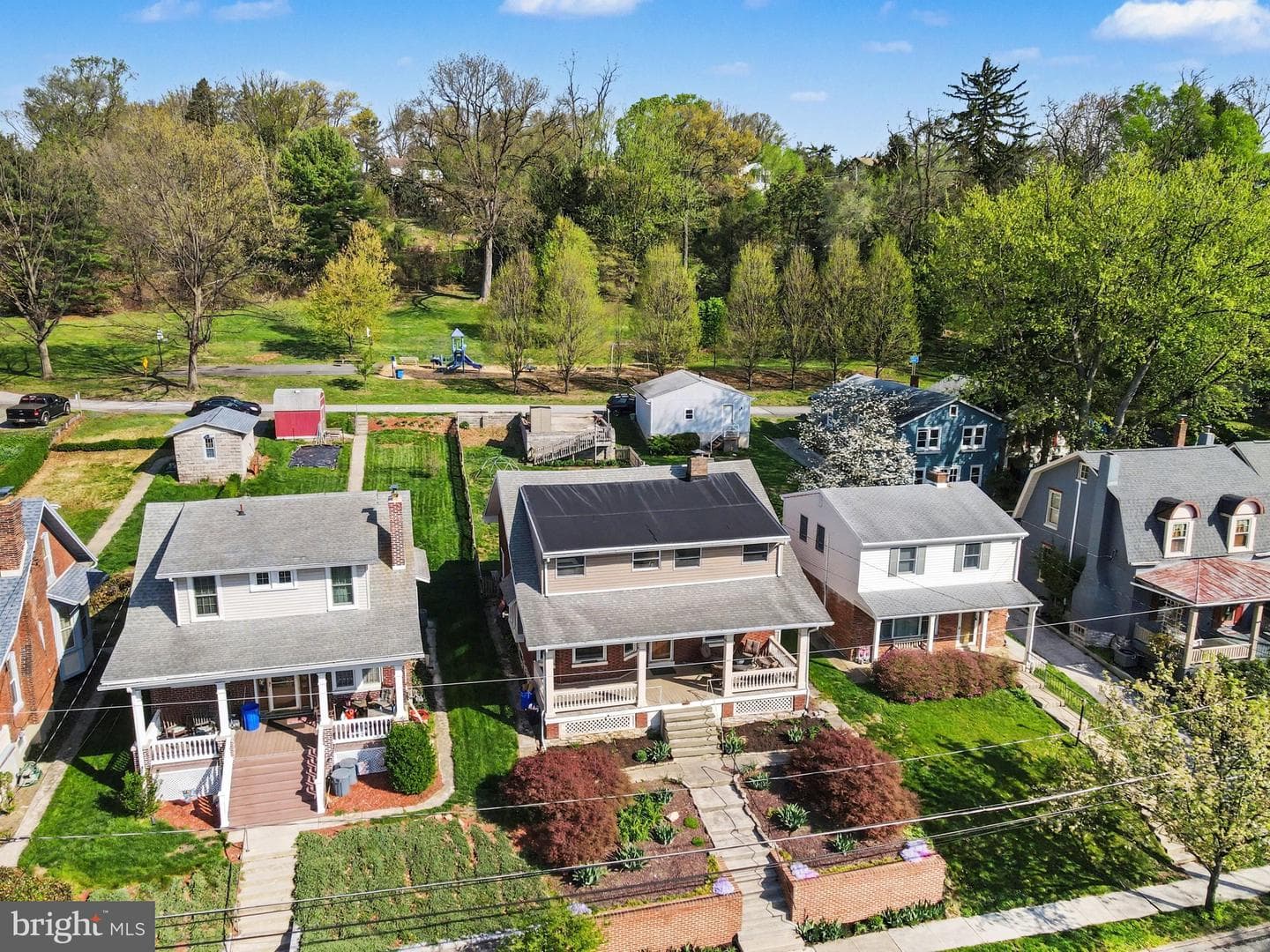 321 Walnut Street photo 29