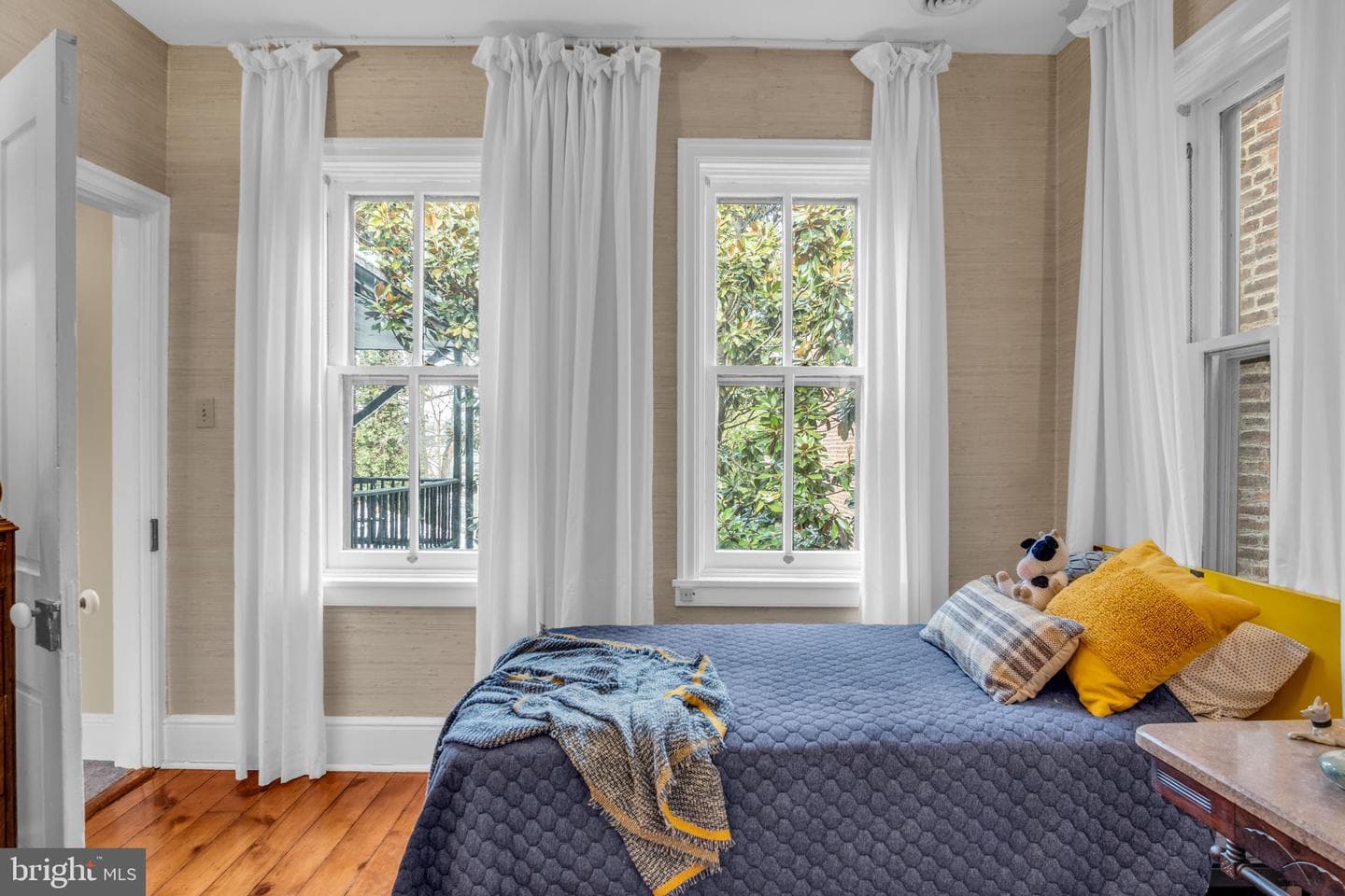 141 W Louther Street photo 27